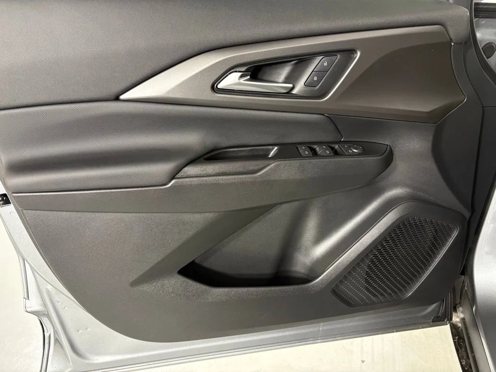 2026 Chevrolet Equinox EV 1LT - Photo 17