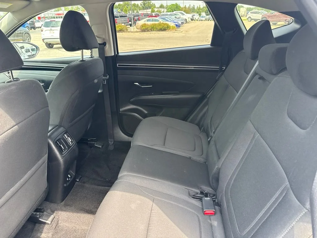 Used 2022 Quartz White Hyundai SEL image 24
