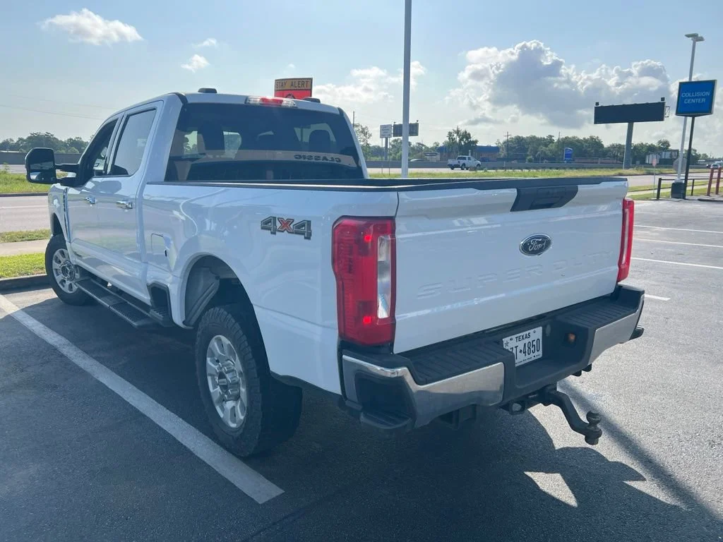 Used 2024 Oxford White Ford XL image 3