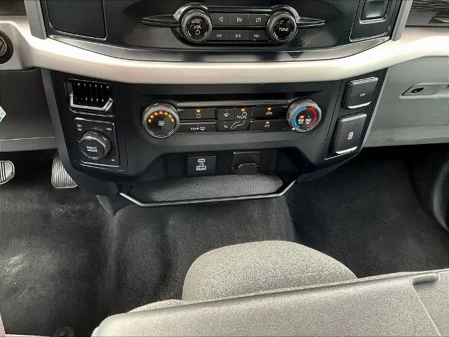 Used 2023 Silver Metallic Ford XLT image 51