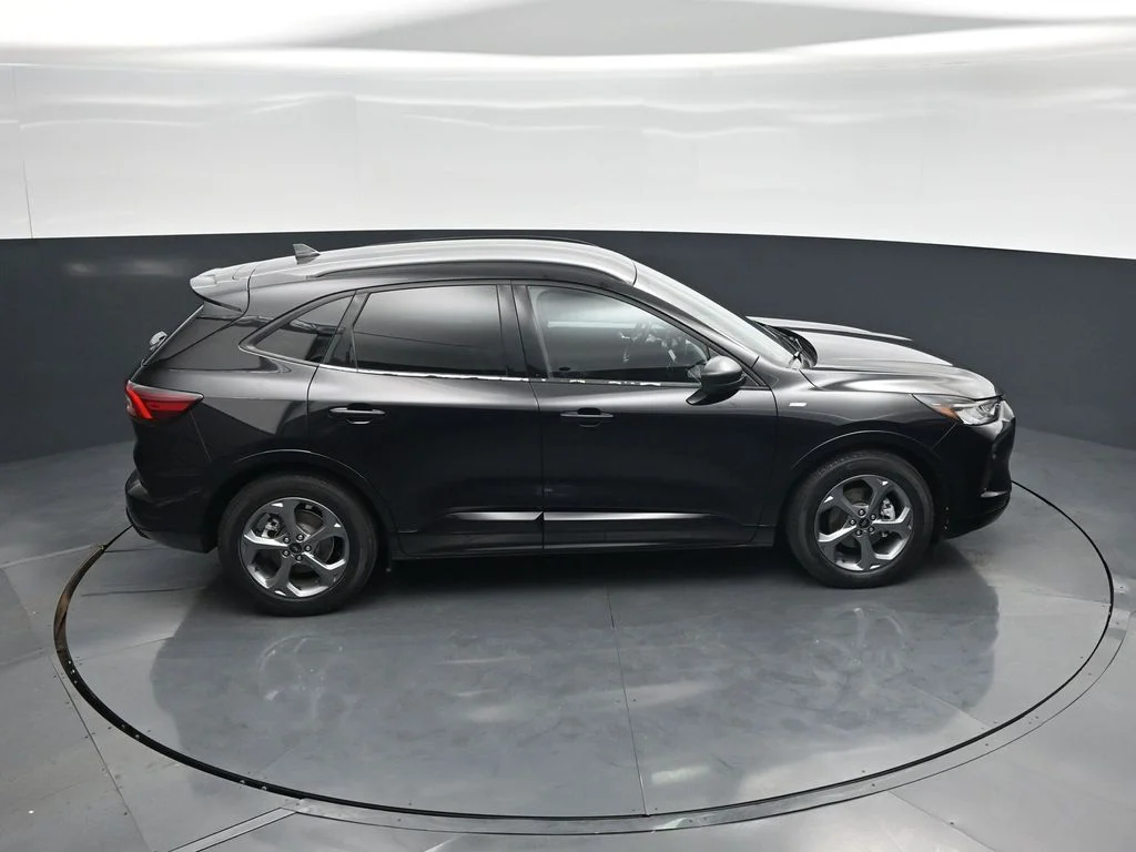 Used 2023 Black Ford ST-Line image 33