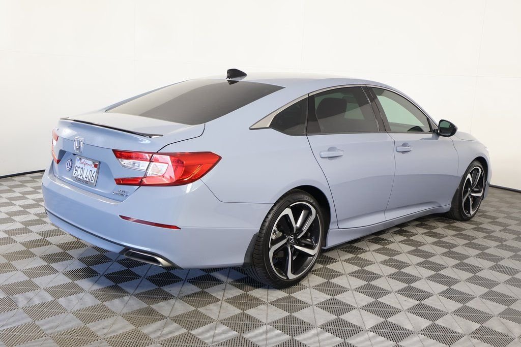 Used 2022 Lunar Silver Metallic Honda Sport 2.0T image 4