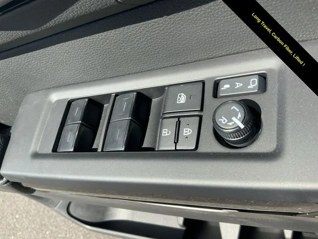 2025 Toyota Tundra Limited - Photo 31