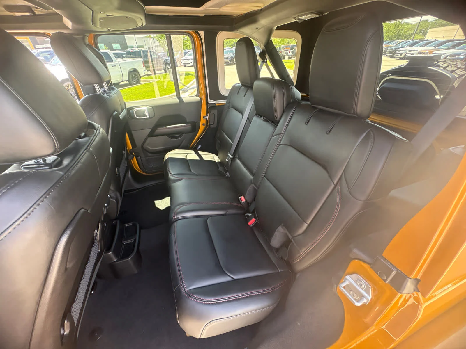 New 2026 Goldilocks Exterior Paint Jeep Rubicon X image 13