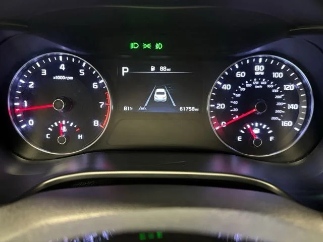 Used 2023 White Kia GT image 24