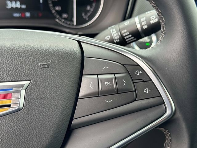 New 2025 Crystal White Tricoat Cadillac Luxury image 25