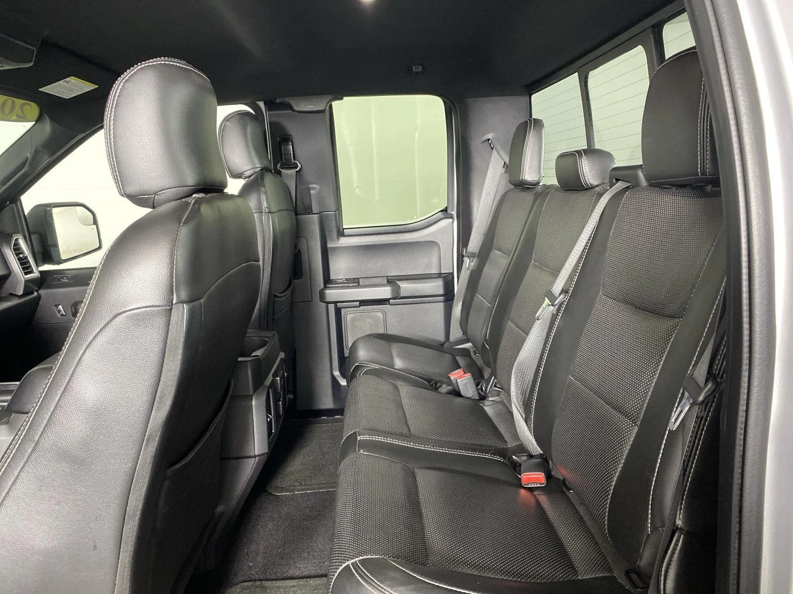 Used 2016 Ingot Silver Metallic Ford XLT image 23