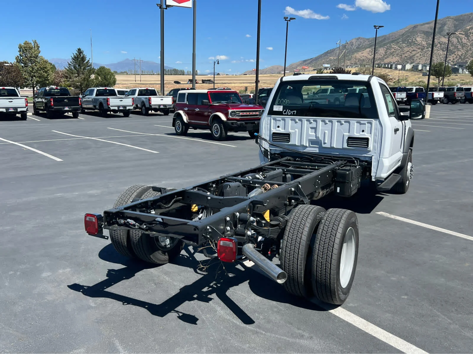 New 2026 Oxford White Ford F-550® XL image 13