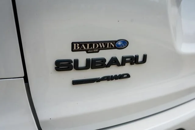 New 2026 Crystal White Pearl Subaru Onyx Edition Touring image 17
