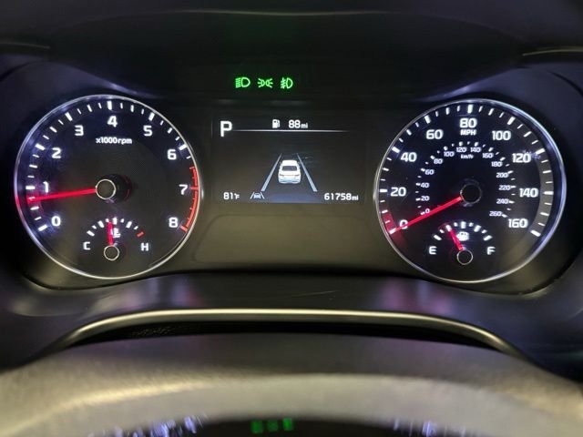 Used 2023 White Kia GT image 24