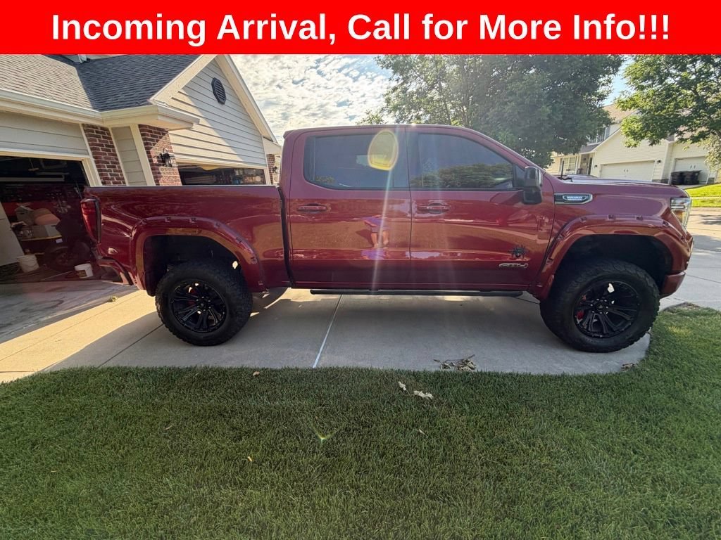 Used 2021 GMC Sierra 1500 AT4 with VIN 3GTU9EET8MG109377 for sale in Kansas City