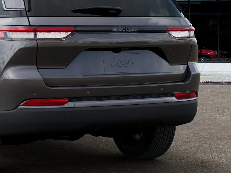New 2026 Baltic Gray Metallic Clear-Coat Exterior Paint Jeep Altitude image 13