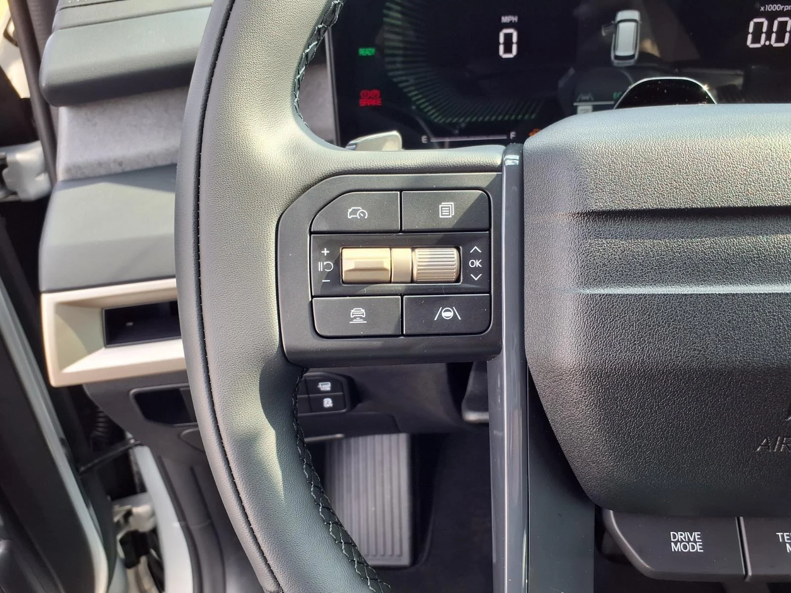 New 2027 Ivory Silver Kia EX image 7