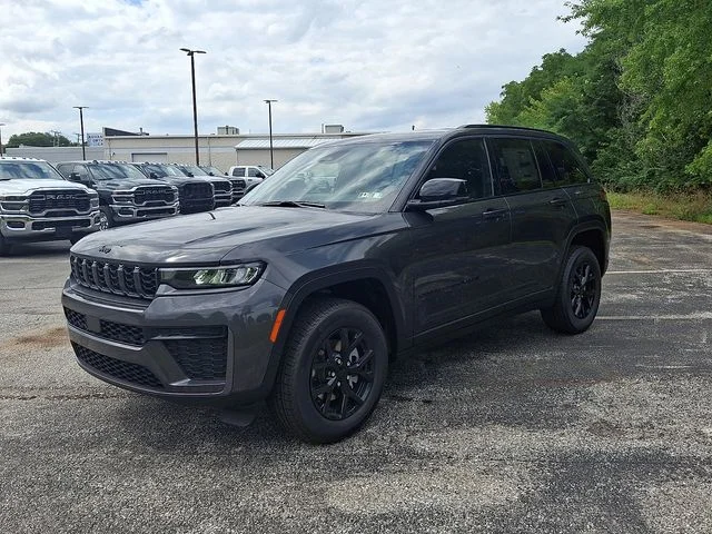 New 2026 Gray Jeep Altitude image 3