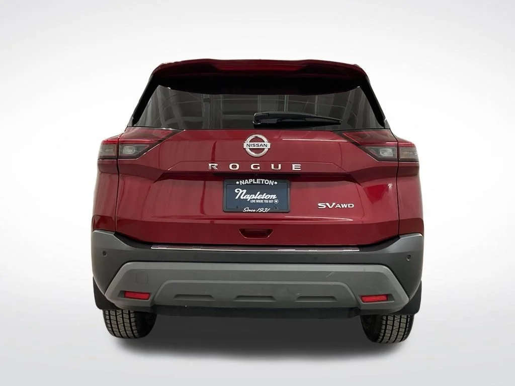 Used 2021 Scarlet Nissan SV image 22