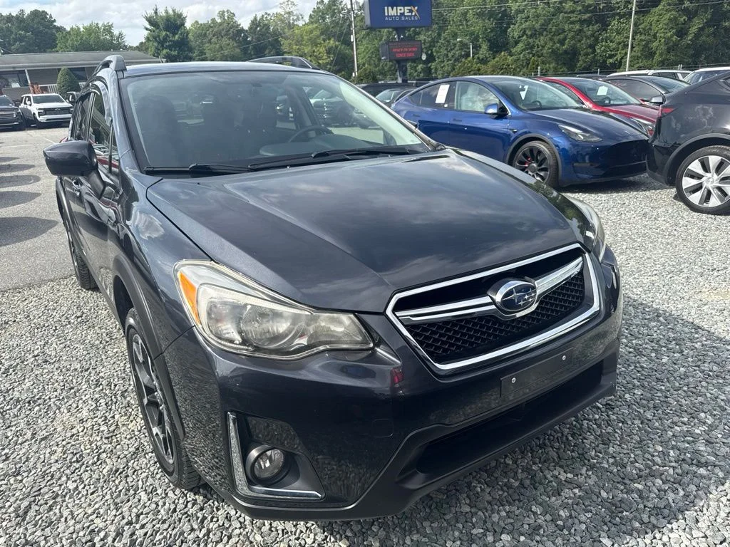 Used 2017 Gray Subaru 2.0i Premium image 2