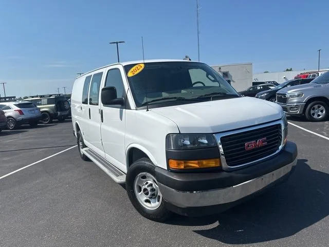 2023 GMC Savana 2500's photo