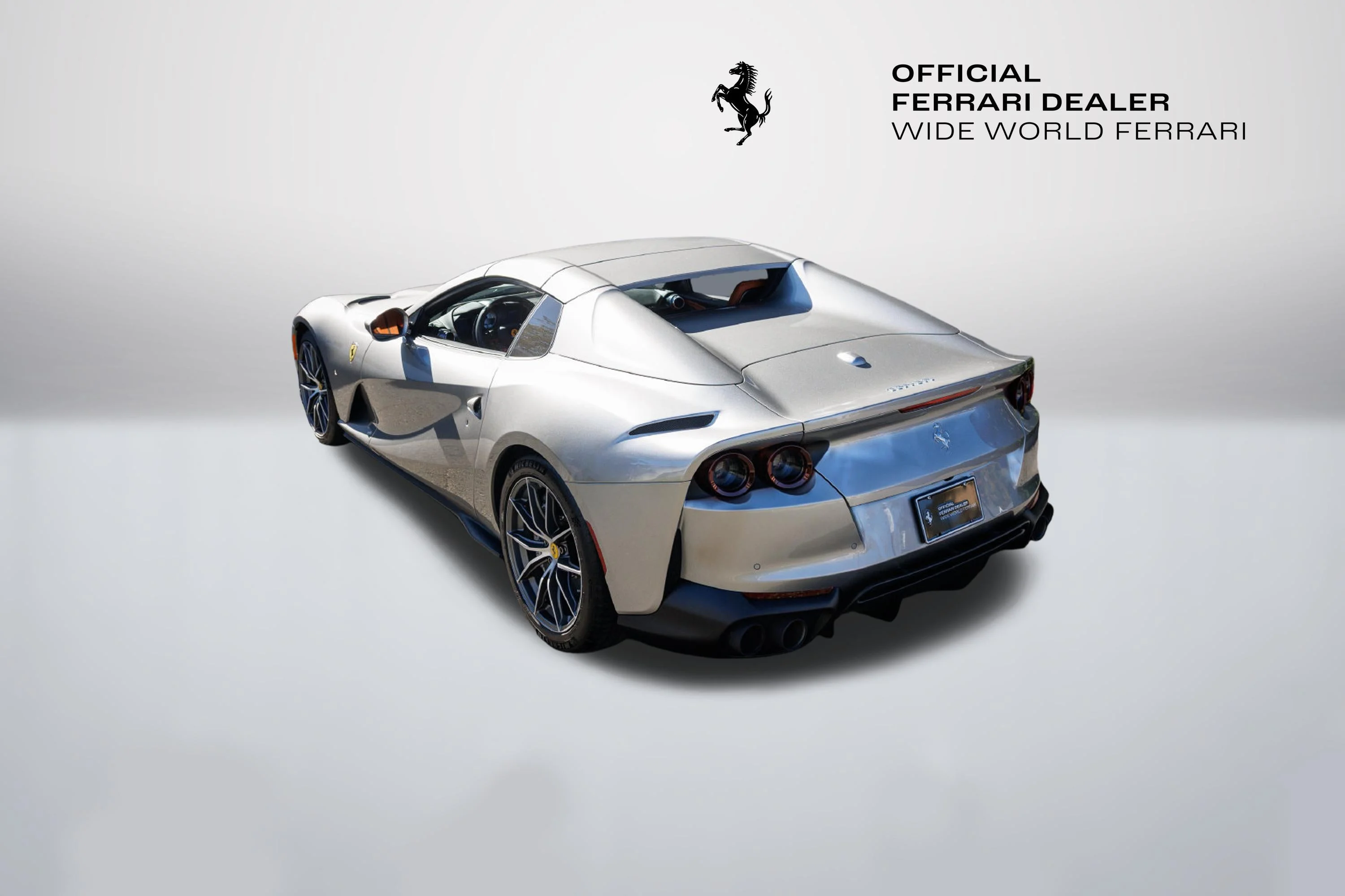 Certified Used 2023 Aluminum Lucido Ferrari Base image 18