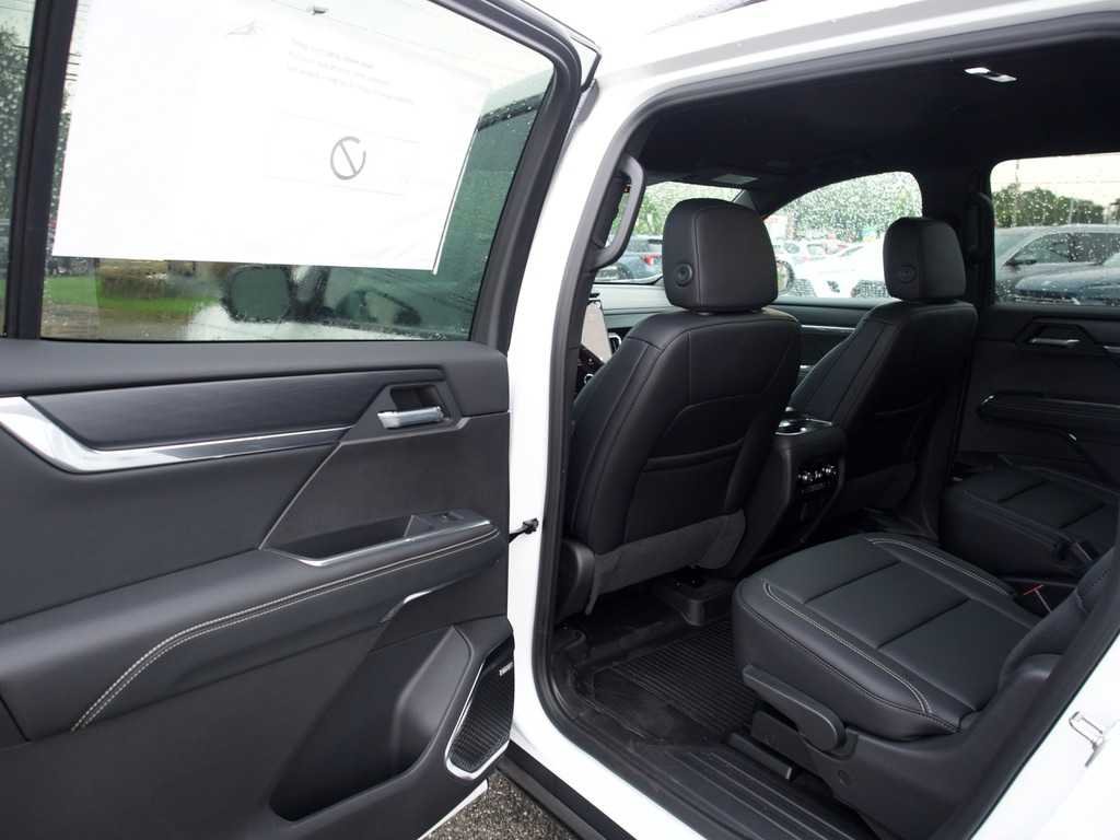 2026 GMC Acadia Elevation - Photo 13