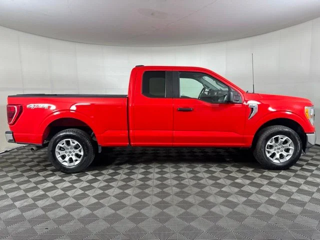 Certified Used 2022 Race Red Ford XLT image 2