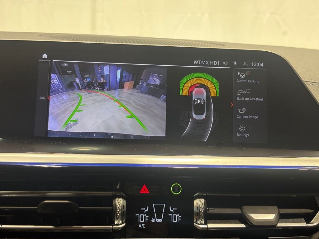 Used 2026 Black BMW sDrive30i image 9