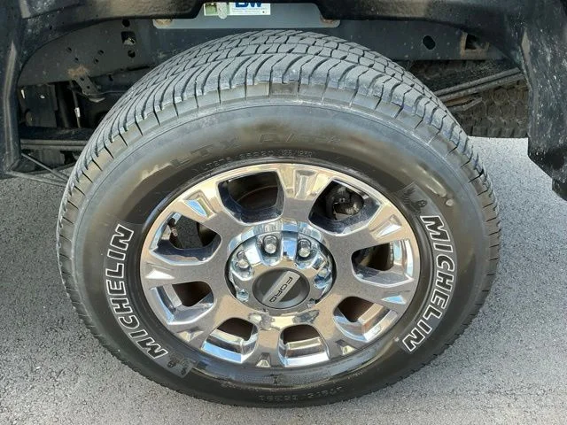 Used 2021 Agate Black Metallic Ford Lariat image 15
