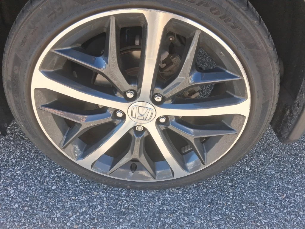 Used 2024  Honda Touring image 11