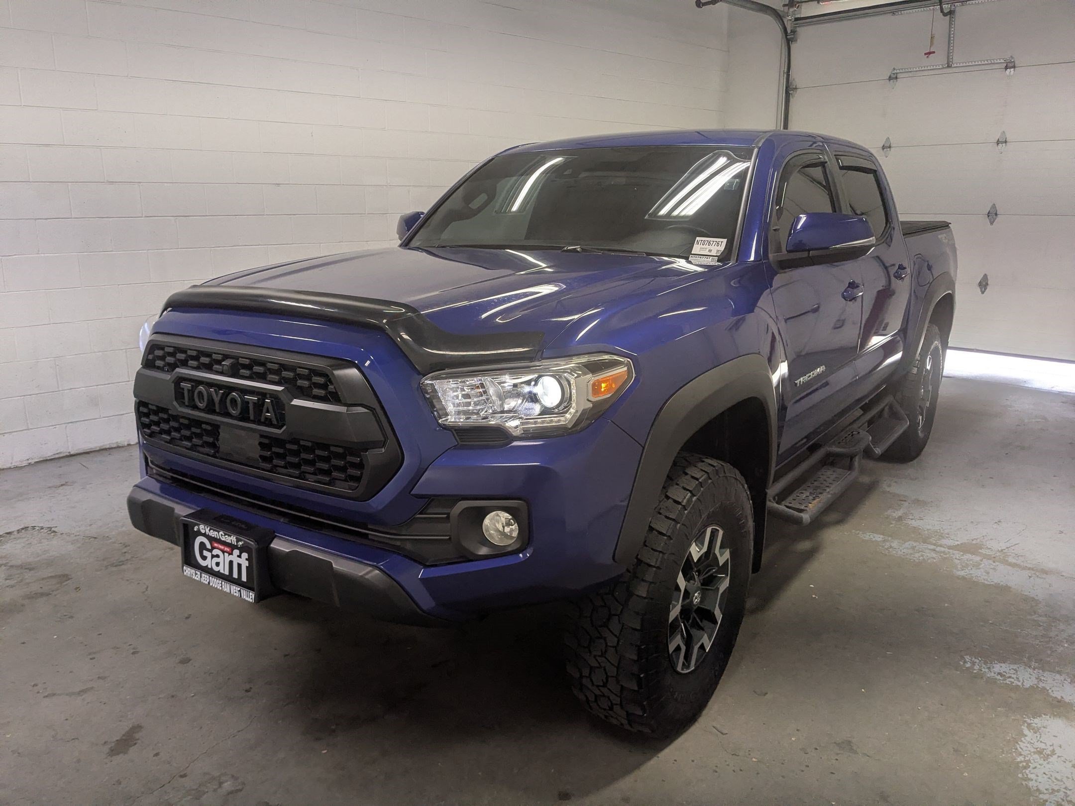 Used 2022 Blue Toyota SR image 9