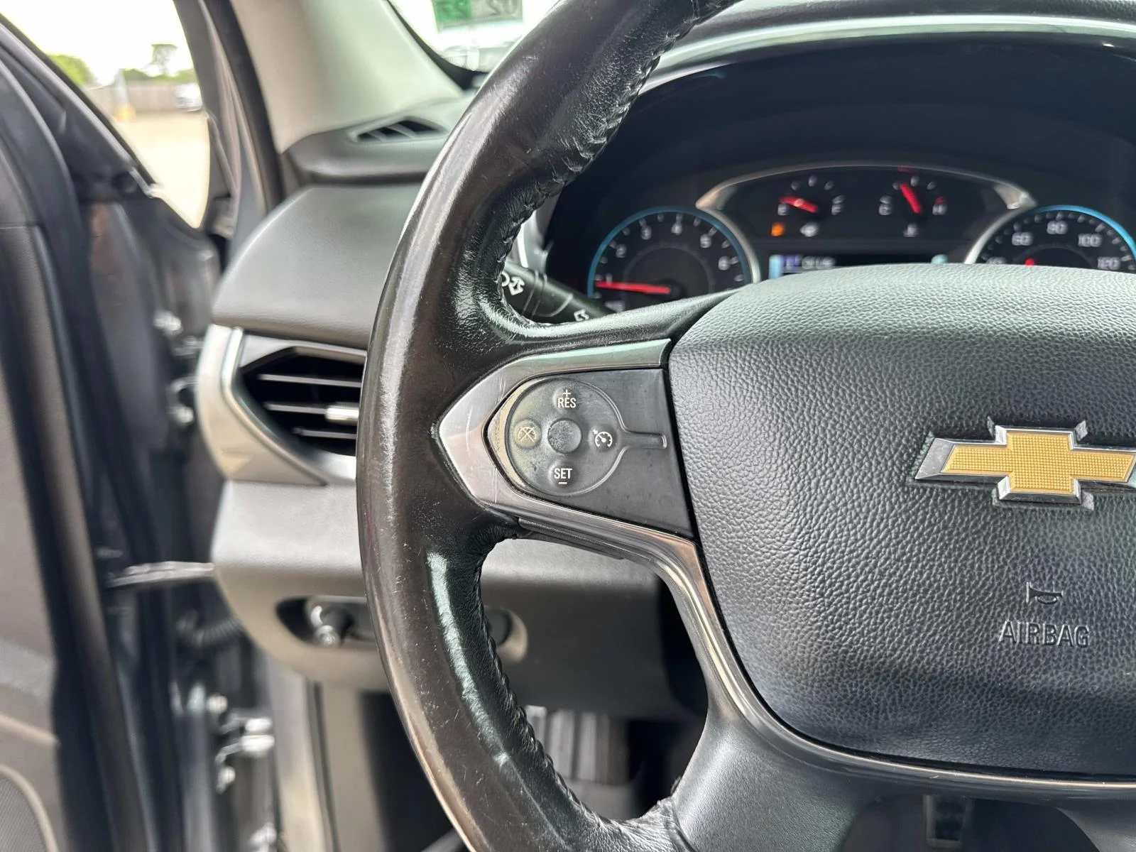 Used 2019 Satin Steel Metallic Chevrolet LT Leather image 22