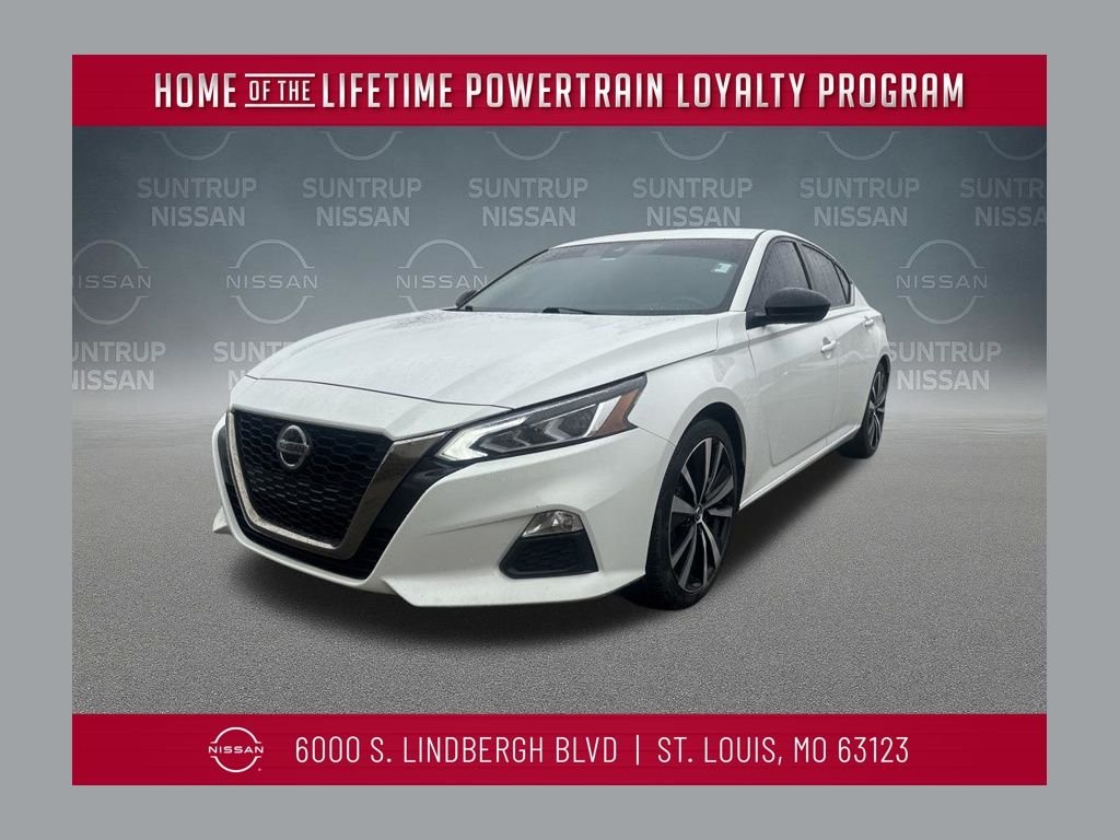 2022 Nissan Altima SR