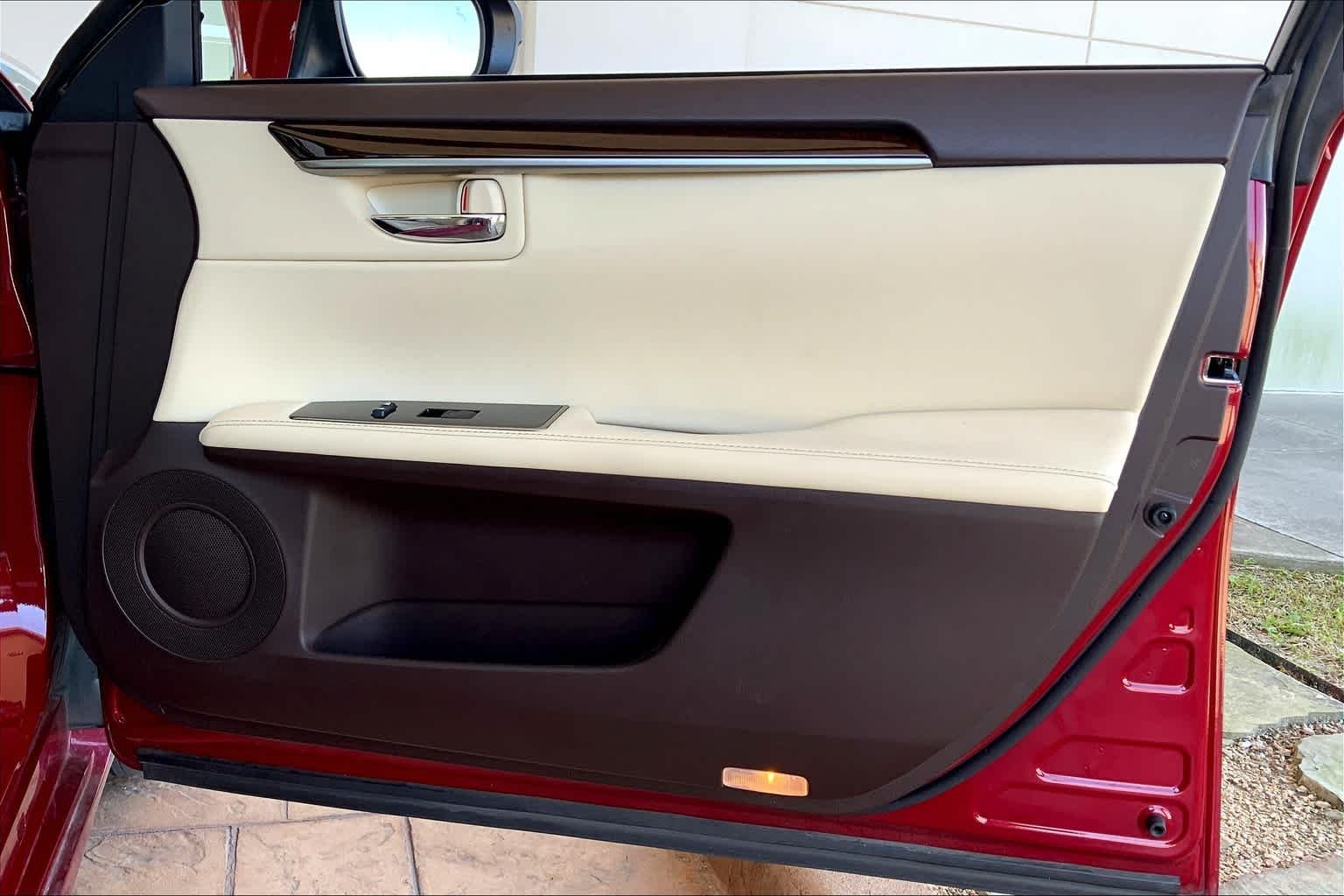 Used 2018 Matador Red Mica Lexus  image 23
