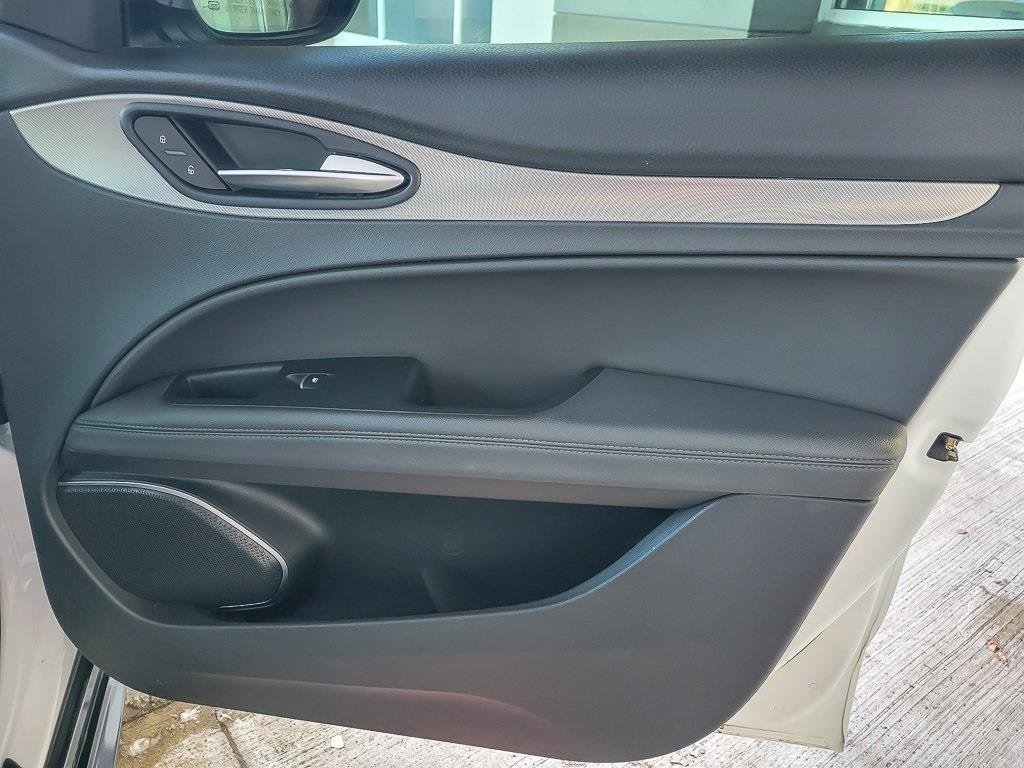 2022 ALFA ROMEO STELVIO - Image 21