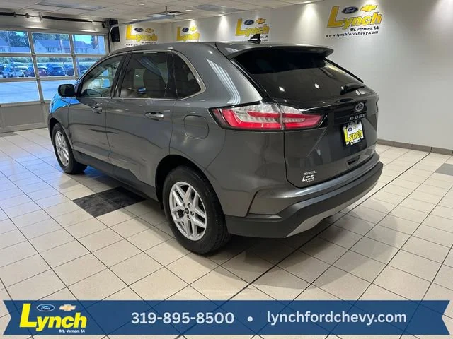Used 2024 Gray Ford SEL image 23