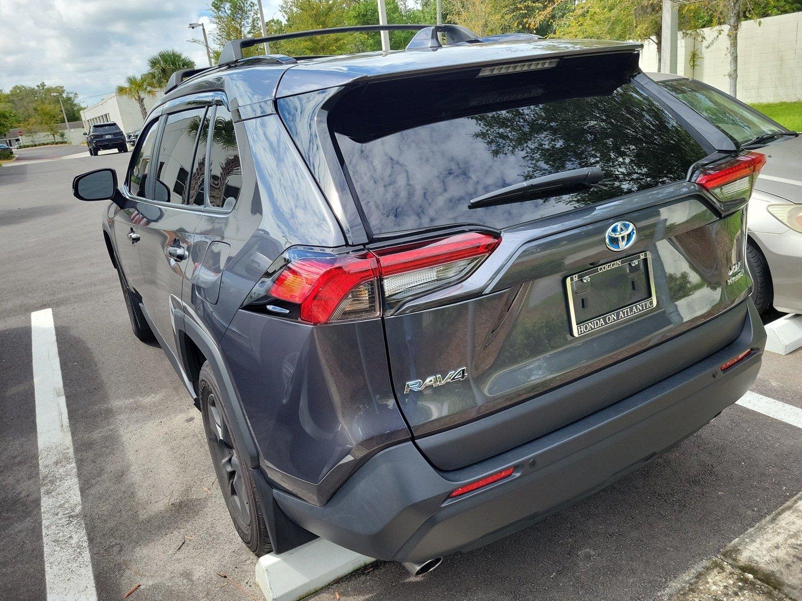 Used 2024 Magnetic Gray Metallic Toyota Hybrid XLE image 2