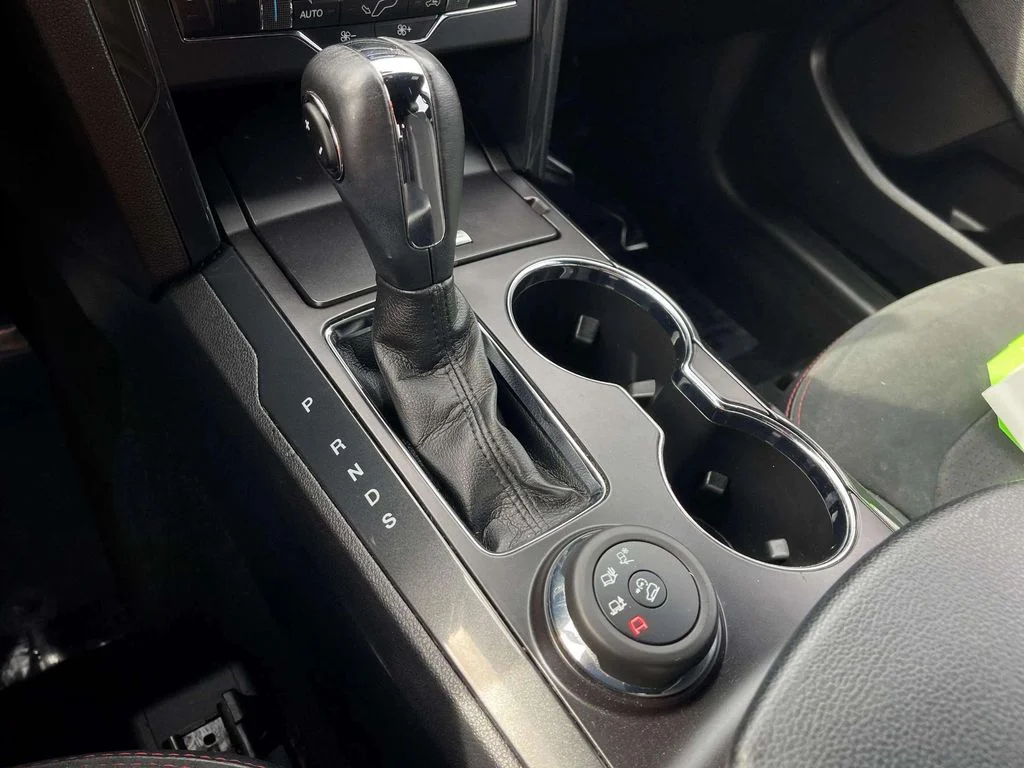 Used 2019 Agate Black Metallic Ford XLT image 14