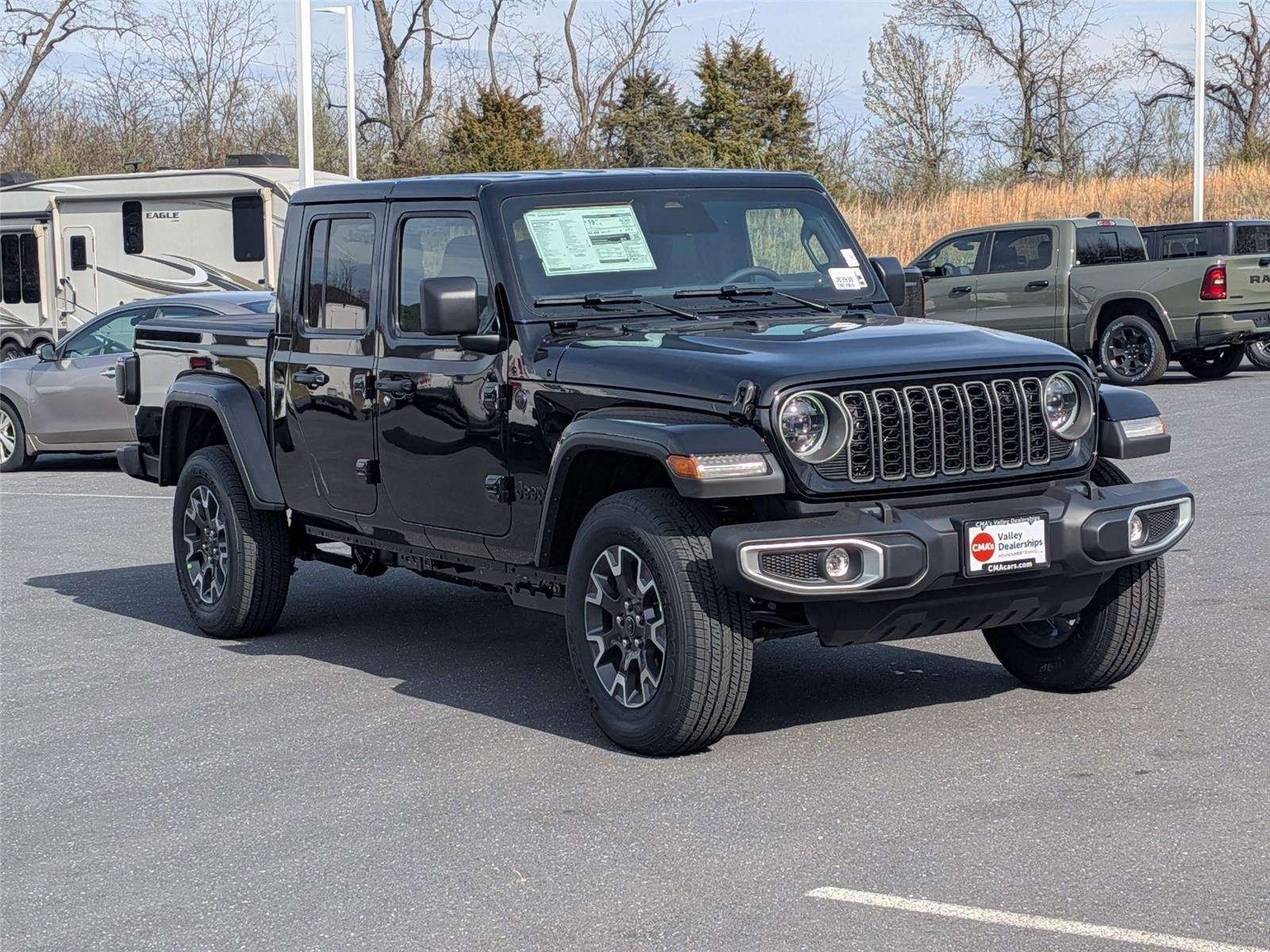 New 2026 Black Clear-Coat Exterior Paint Jeep Sahara image 3