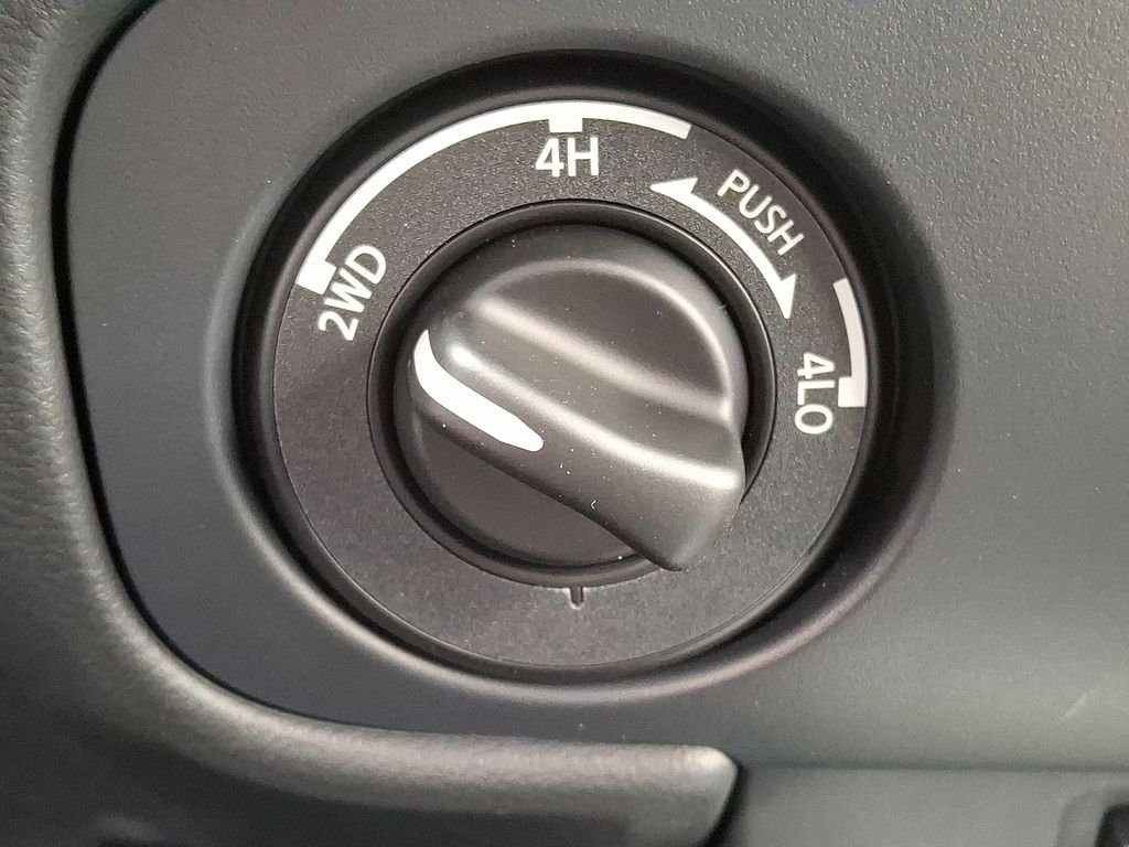 2026 Nissan Frontier SV - Photo 16