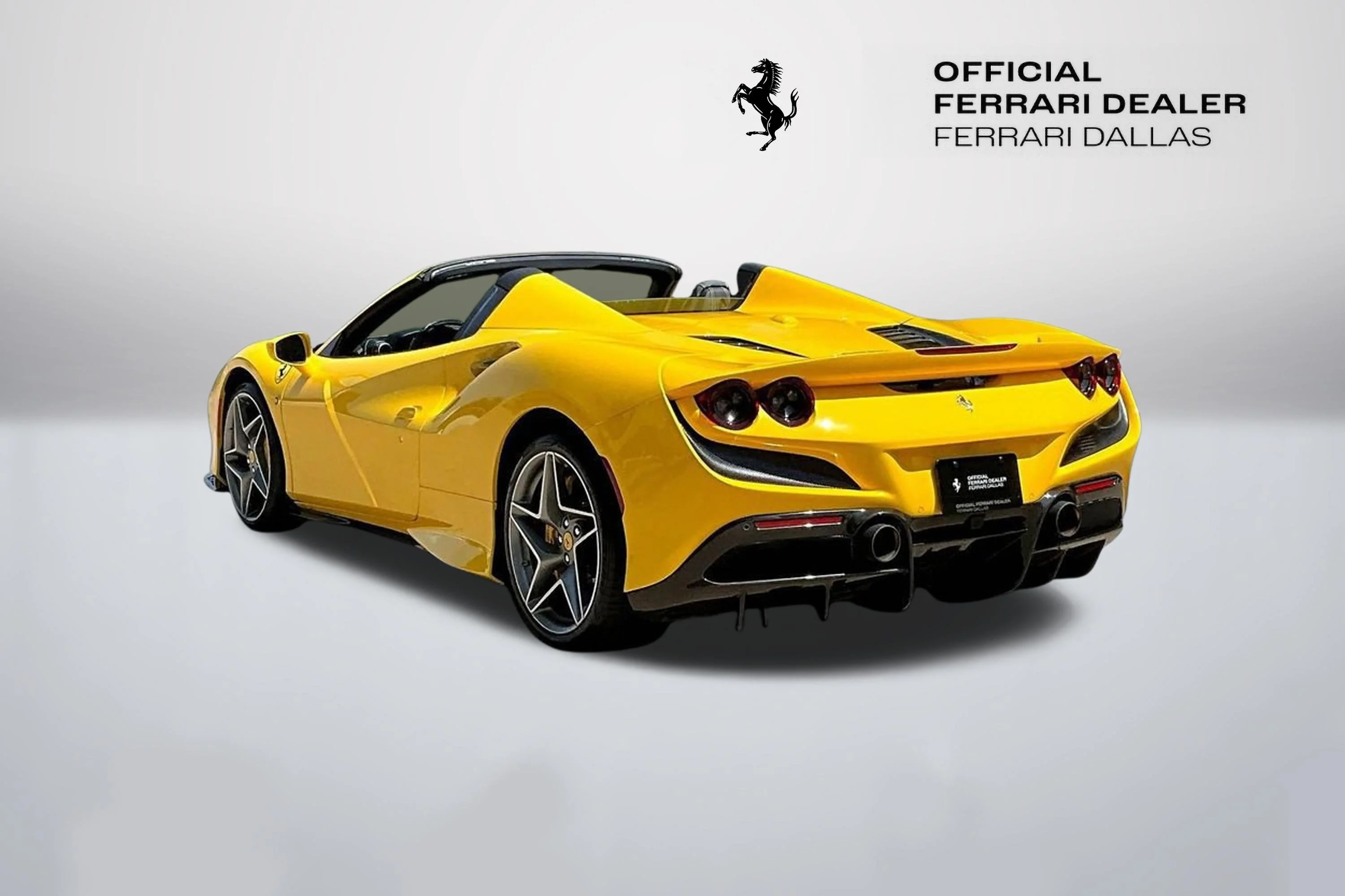 Used 2022 Giallo Modena Ferrari  image 5