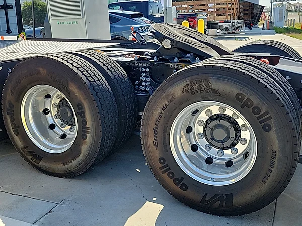New 2022 WHITE NIKOLA  image 6