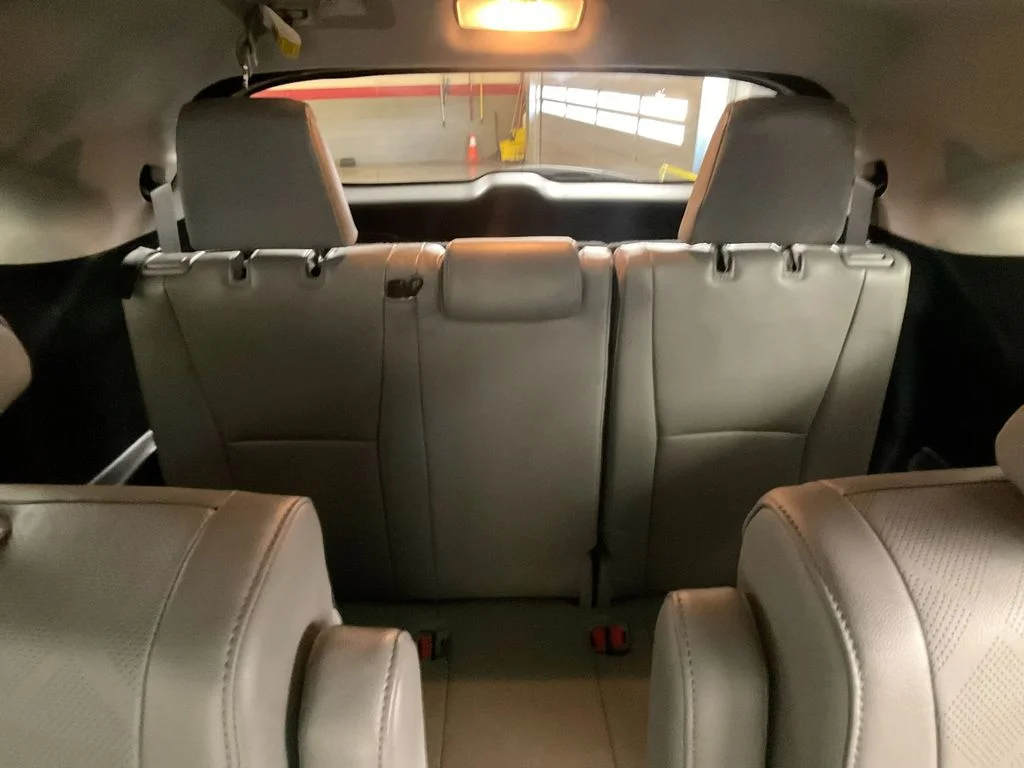 Used 2024 Pearl Toyota Platinum image 30