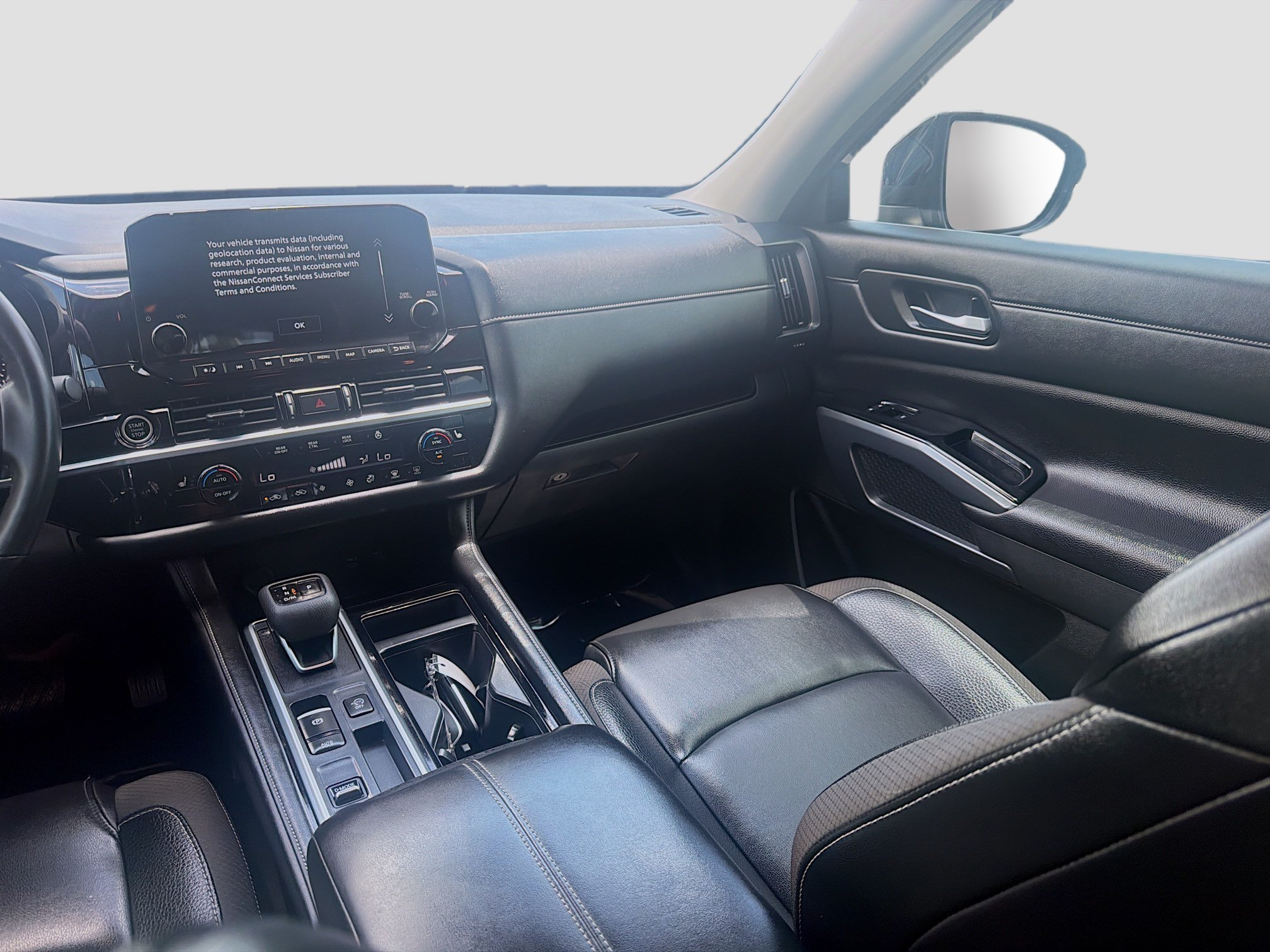Used 2024 Super Black Nissan SL image 19