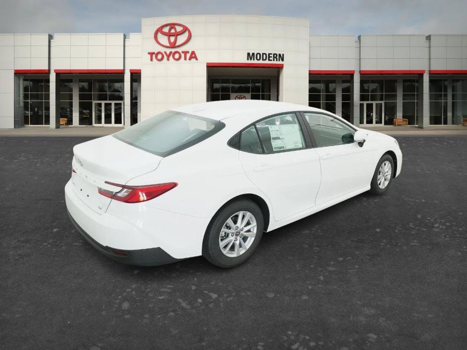 New 2026 Ice Cap Toyota LE image 8