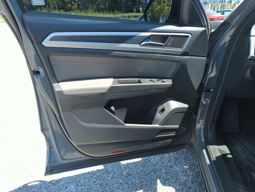 Used 2023 Gray Volkswagen 3.6L V6 SEL R-Line image 18