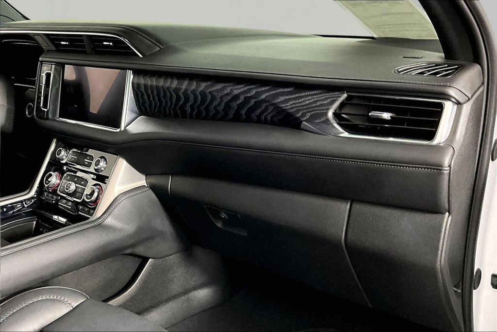2024 GMC Yukon Denali - Photo 26