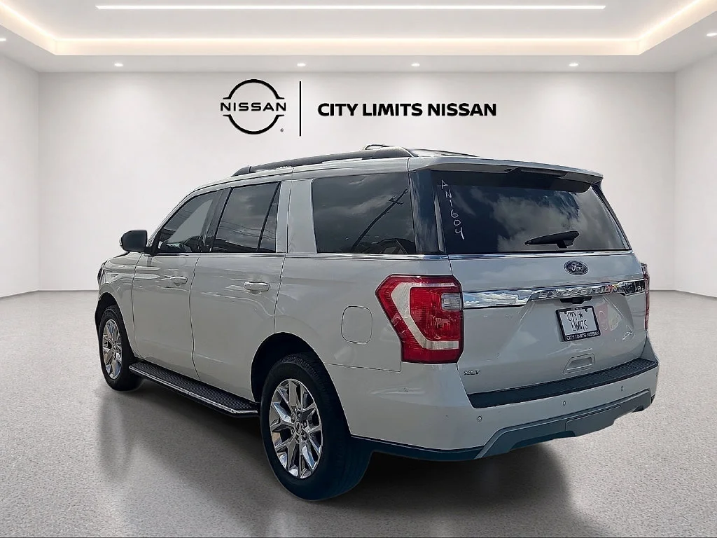 Used 2021 White Ford XLT image 4