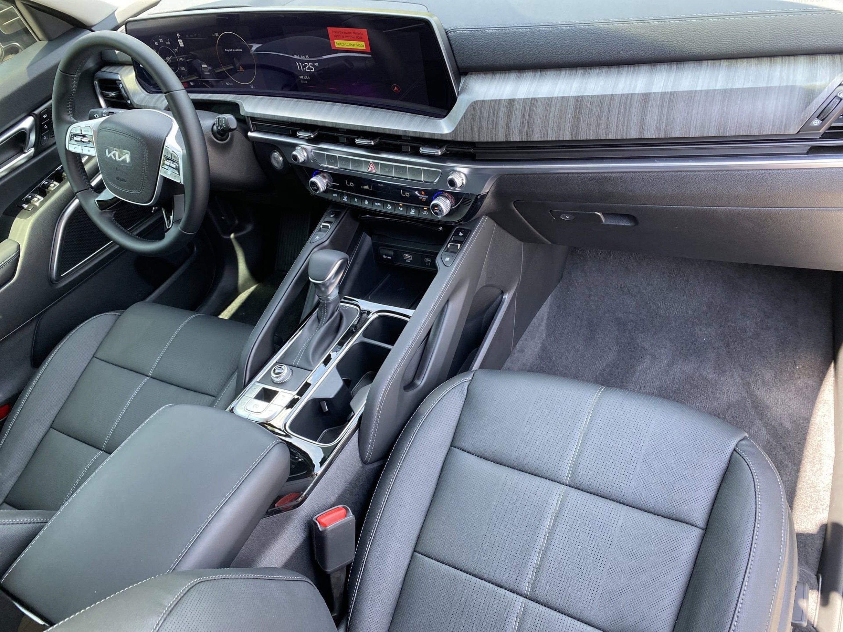 Certified Used 2025 Dark Moss Kia SX image 7