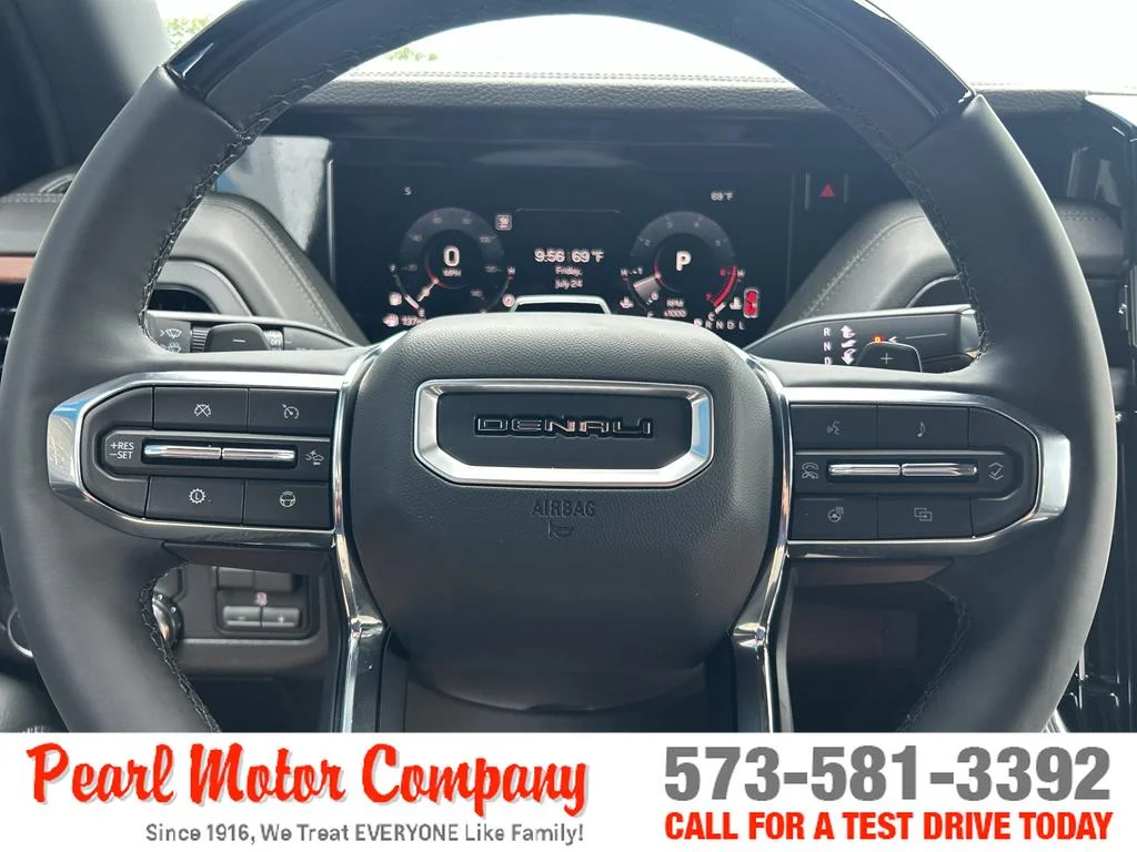 2026 GMC Yukon Denali - Photo 13