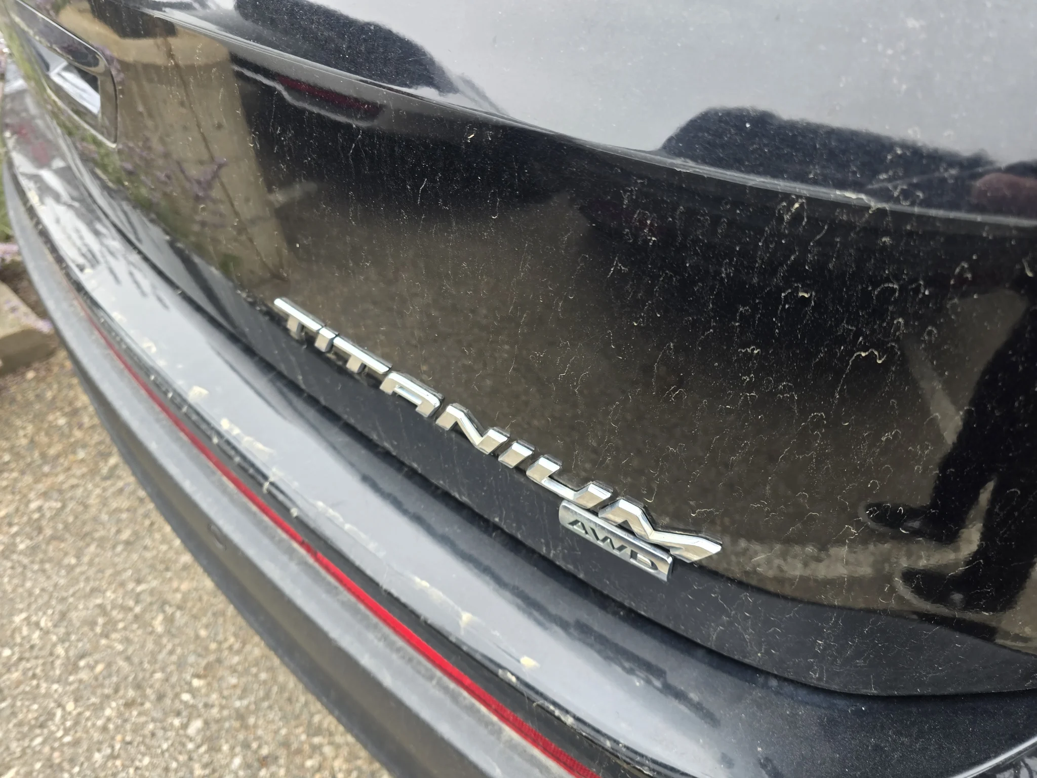 Used 2016 Shadow Black Ford Titanium image 11