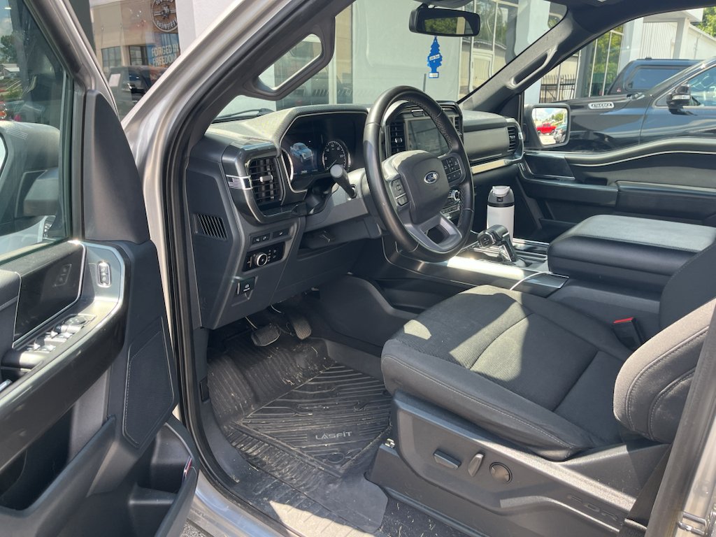 Used 2023 ICONIC SILVER METALLIC Ford XLT image 6