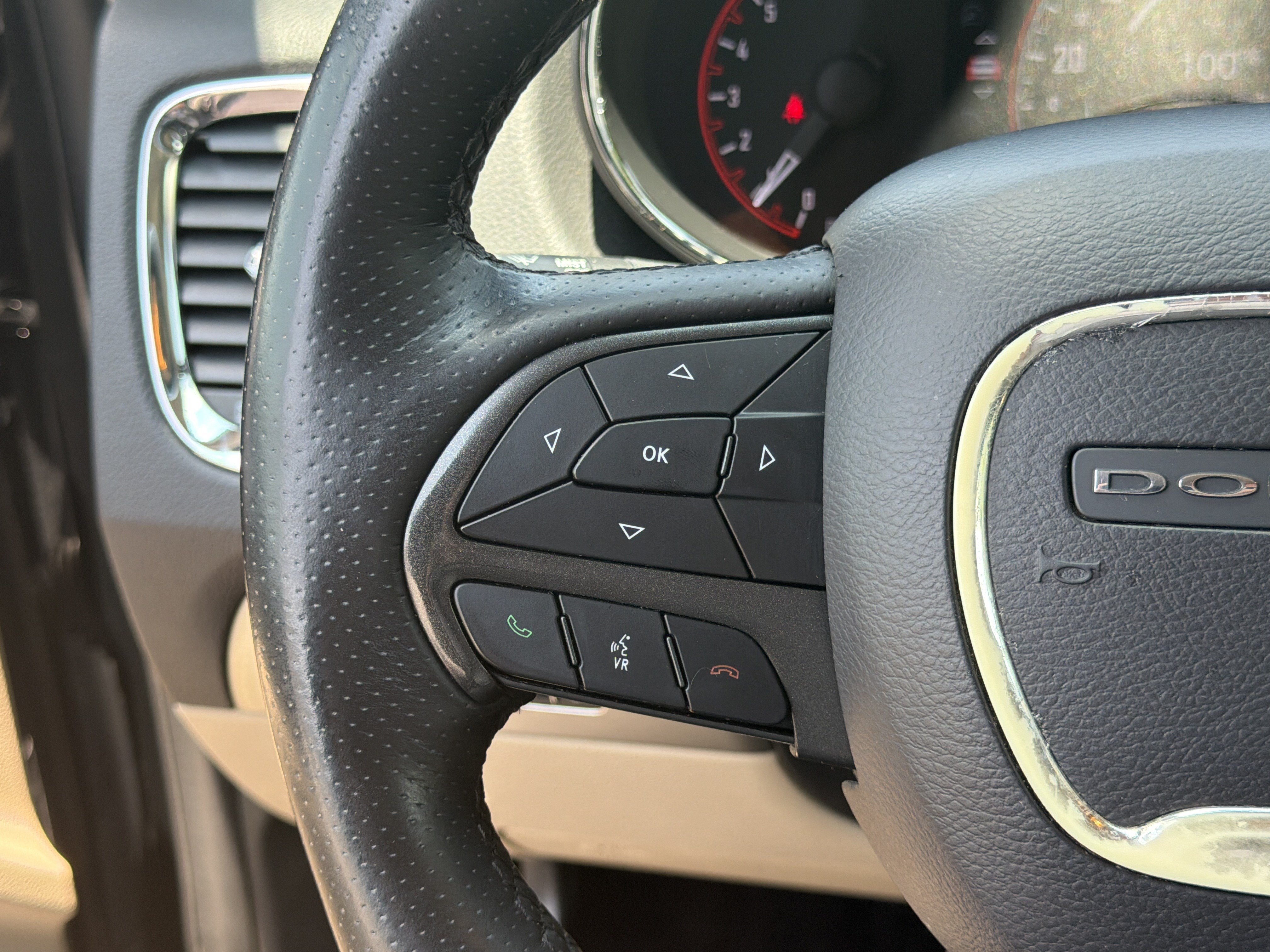Used 2018 DB Black Clearcoat Dodge SXT image 30